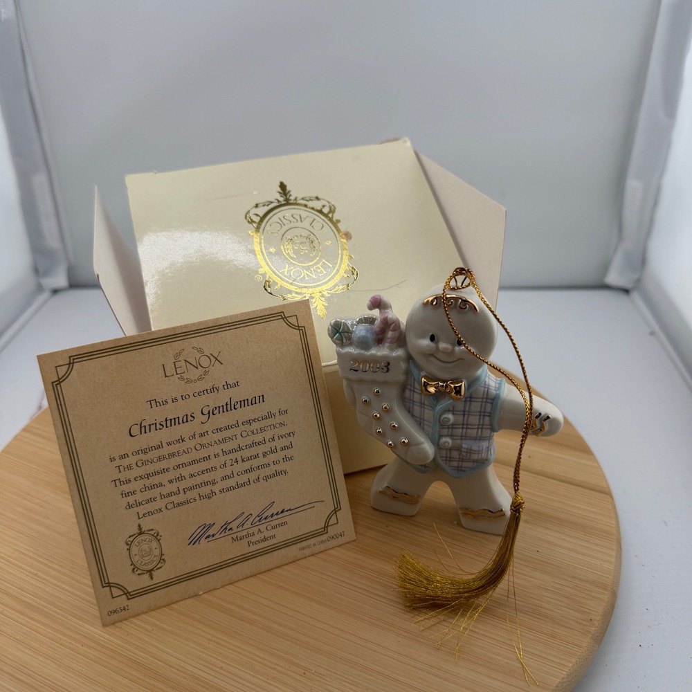 Lenox Classics 2003 Christmas Gentleman Gingerbread Man Ornament Gold Accents
